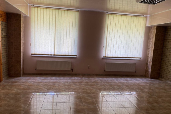 Продажа целостного имущественного комплекса 6 763 м2 в Полтавской области